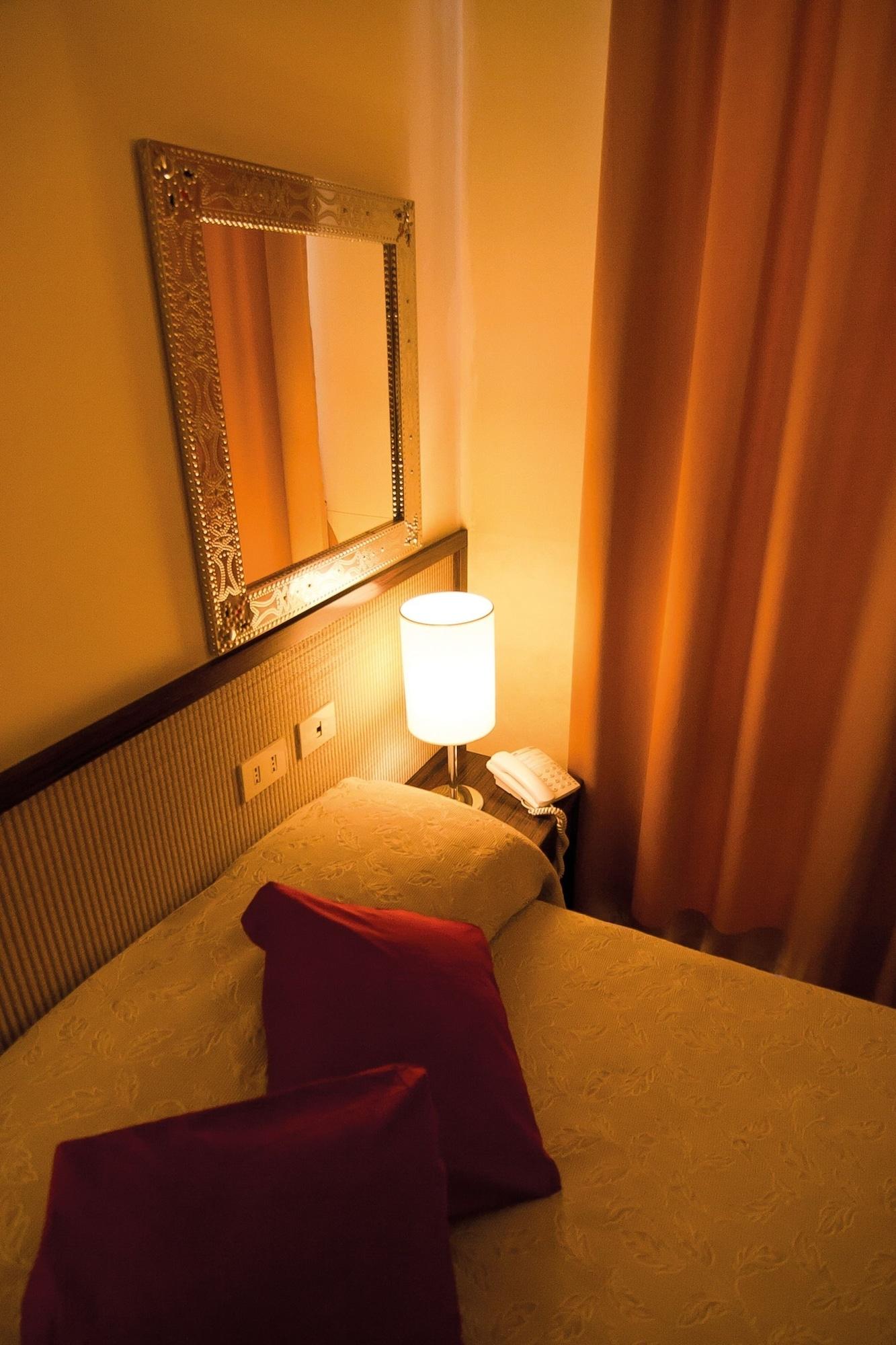 Hotel Novecento Ρώμη Εξωτερικό φωτογραφία