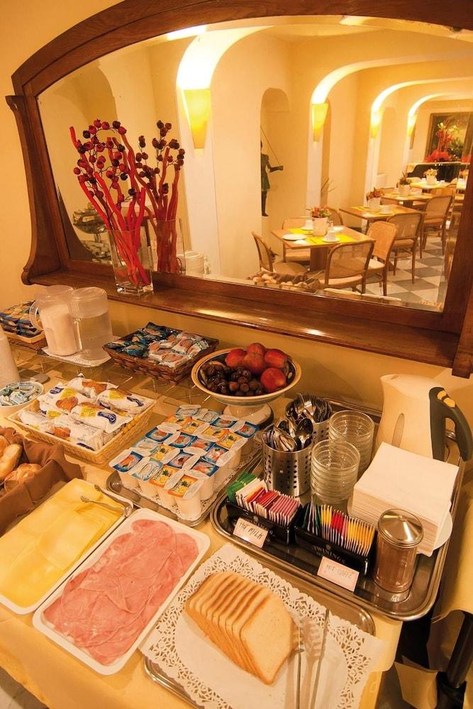 Hotel Novecento Ρώμη Εξωτερικό φωτογραφία
